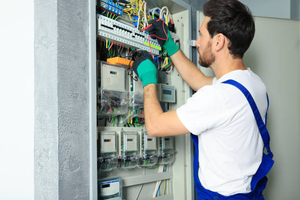 Best Licensed Electrician  in Tioga Terrace, NY